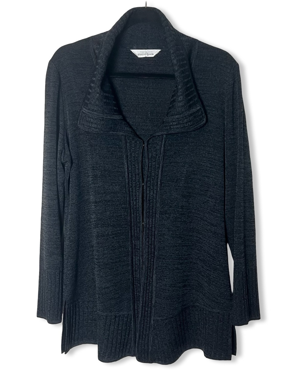 Exclusively Misook Heathered Black Lightweight Cardigan Hook Eye Closure Sz. M